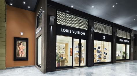 louis vuitton bologna parcheggio|louis vuitton italia.